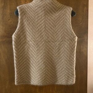 Ralph Lauren Sport, Beige Knit Sweater, Size L(Fits Size Medium)